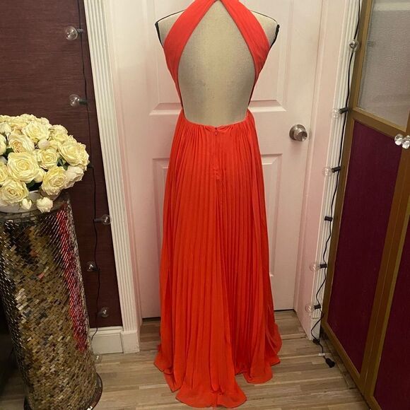 Fame and Partners pleated open back maxi dress, size 0 - Picture 7 of 11